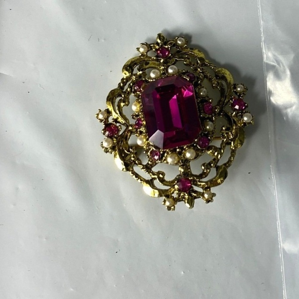 Vintage Gold Tone Faux Ruby Pearl Ornate Filigree Brooch Pin Victorian Revival